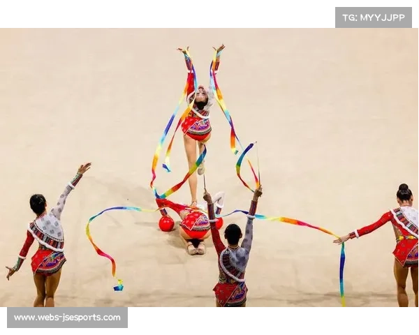 肖明欣带囊肿手术坚持参赛,四川艺术体操夺金